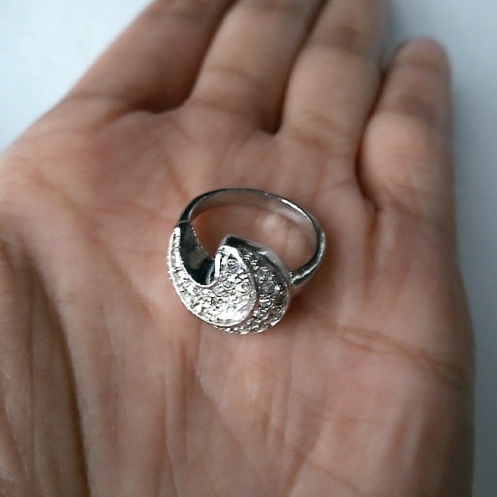 Ring - Picture 8 of 14